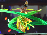 Enjoy the opening ceremony of the Beijing Olympics